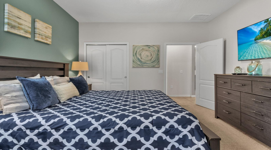 KISSIMMEE, Florida 34747, 7 Bedrooms Bedrooms, ,5 BathroomsBathrooms,Residential,For Sale,NICE,0,MFRO6273317