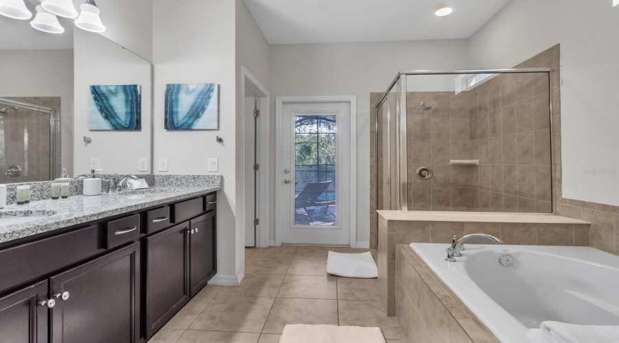 KISSIMMEE, Florida 34747, 7 Bedrooms Bedrooms, ,5 BathroomsBathrooms,Residential,For Sale,NICE,0,MFRO6273317