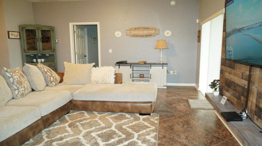 DAVENPORT, Florida 33837, 4 Bedrooms Bedrooms, ,3 BathroomsBathrooms,Residential,For Sale,MERRIMACK,0,MFRS5119069