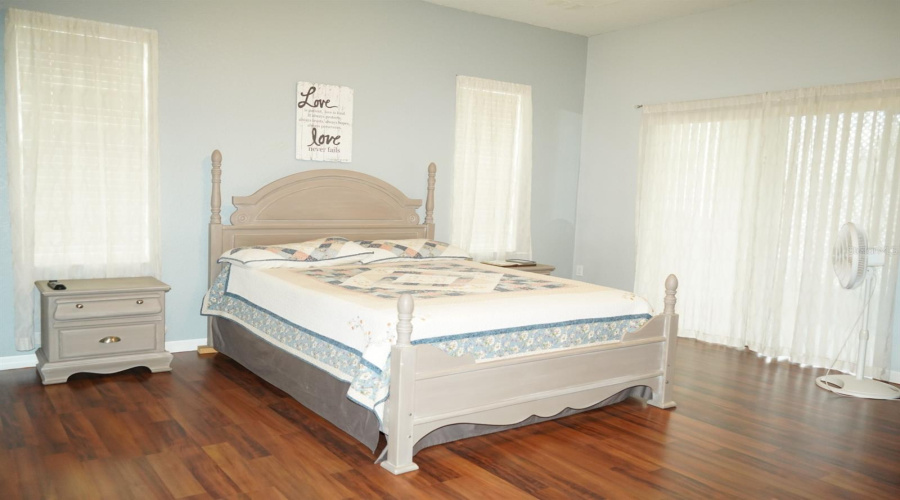 DAVENPORT, Florida 33837, 4 Bedrooms Bedrooms, ,3 BathroomsBathrooms,Residential,For Sale,MERRIMACK,0,MFRS5119069