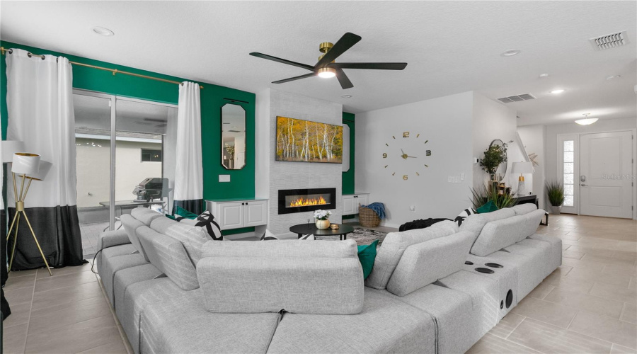 DAVENPORT, Florida 33837, 4 Bedrooms Bedrooms, ,3 BathroomsBathrooms,Residential,For Sale,YORKDALE,MFRS5117785