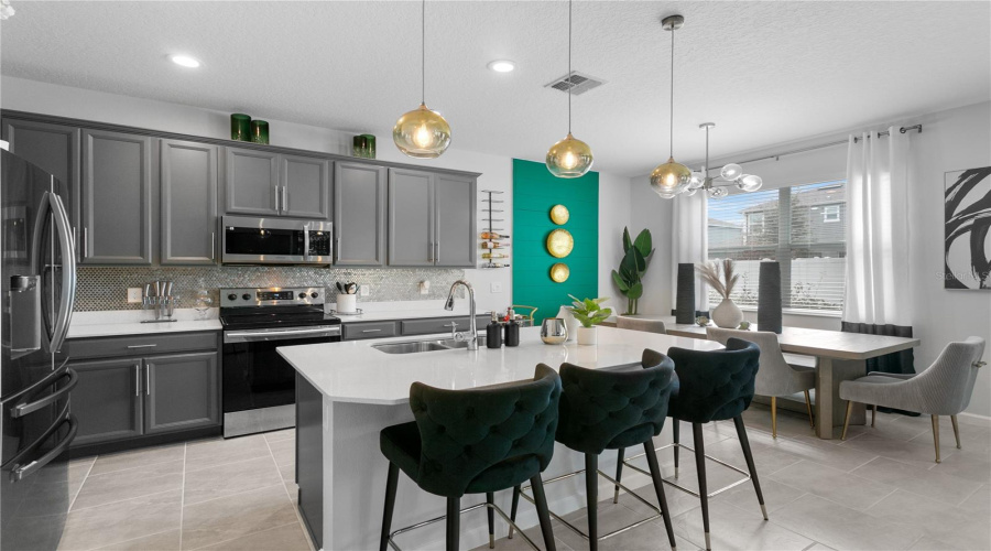 DAVENPORT, Florida 33837, 4 Bedrooms Bedrooms, ,3 BathroomsBathrooms,Residential,For Sale,YORKDALE,MFRS5117785