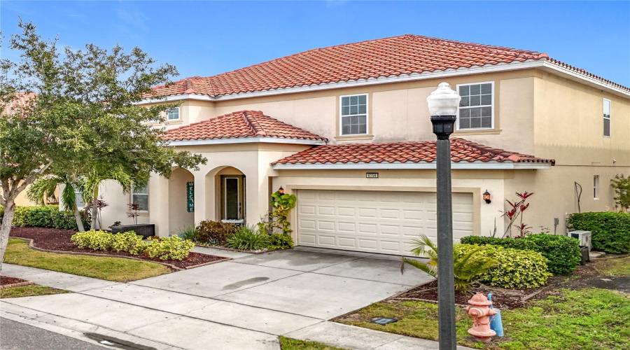 Davenport, Florida 33837, 9 Bedrooms Bedrooms, ,7 Bathroomsbathrooms,Residential,For Sale,Broad Oak,Mfro6274394