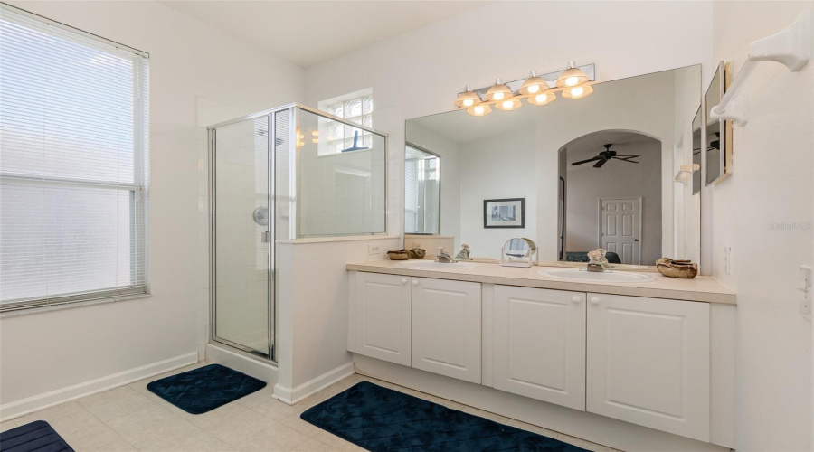KISSIMMEE, Florida 34747, 4 Bedrooms Bedrooms, ,3 BathroomsBathrooms,Residential,For Sale,FAN PALM,0,MFRO6254325