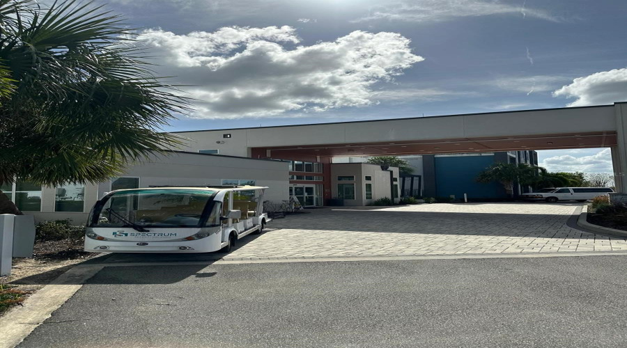 Club house and shuttle