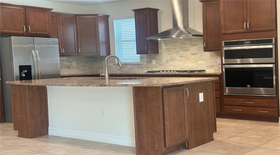 ORLANDO, Florida 32836, 4 Bedrooms Bedrooms, ,3 BathroomsBathrooms,Residential,For Sale,WANDERING,0,MFRS5115426
