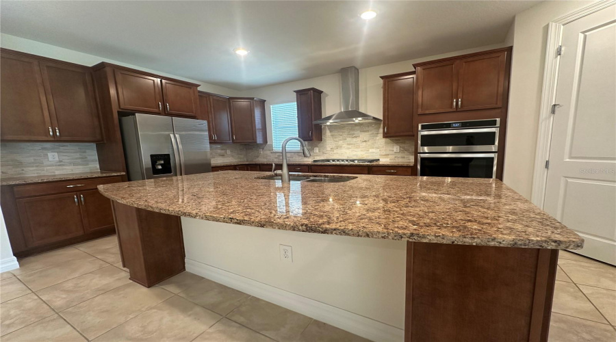 ORLANDO, Florida 32836, 4 Bedrooms Bedrooms, ,3 BathroomsBathrooms,Residential,For Sale,WANDERING,0,MFRS5115426