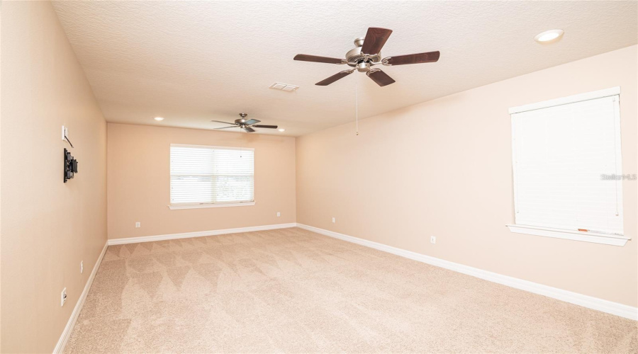 ORLANDO, Florida 32836, 4 Bedrooms Bedrooms, ,3 BathroomsBathrooms,Residential,For Sale,WANDERING,0,MFRS5115426