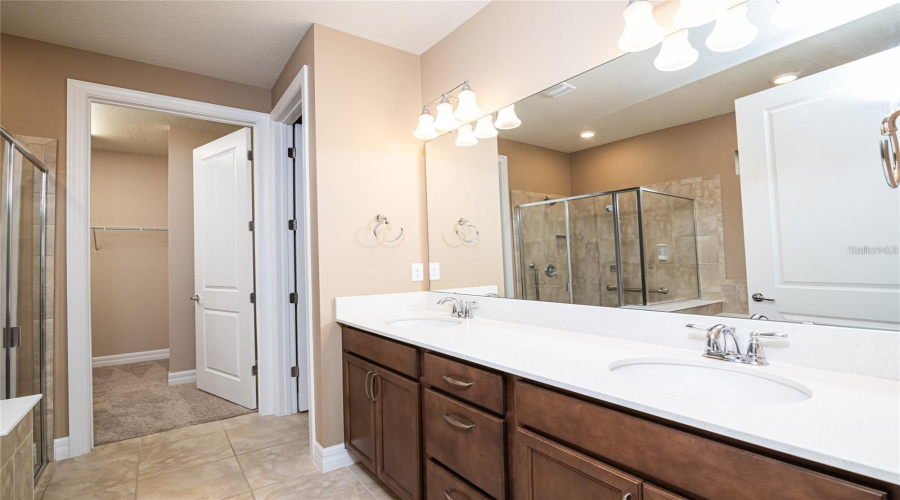 ORLANDO, Florida 32836, 4 Bedrooms Bedrooms, ,3 BathroomsBathrooms,Residential,For Sale,WANDERING,0,MFRS5115426