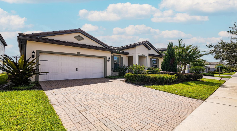 ORLANDO, Florida 32836, 4 Bedrooms Bedrooms, ,3 BathroomsBathrooms,Residential,For Sale,WANDERING,0,MFRS5115426