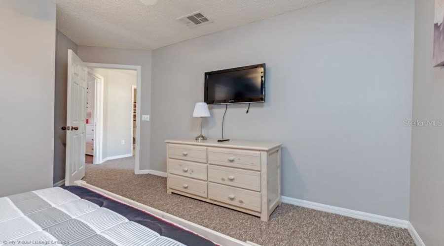 KISSIMMEE, Florida 34746, 4 Bedrooms Bedrooms, ,3 BathroomsBathrooms,Residential,For Sale,VERO BEACH,0,MFRO6272300