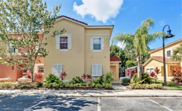 KISSIMMEE, Florida 34746, 4 Bedrooms Bedrooms, ,3 BathroomsBathrooms,Residential,For Sale,VERO BEACH,0,MFRO6272300