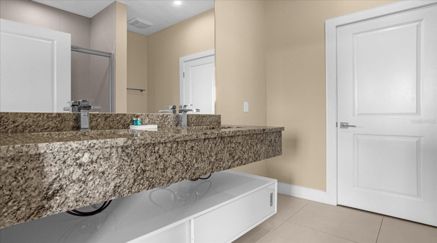 KISSIMMEE, Florida 34747, 3 Bedrooms Bedrooms, ,3 BathroomsBathrooms,Residential,For Sale,BRASILIA,0,MFRO6274876