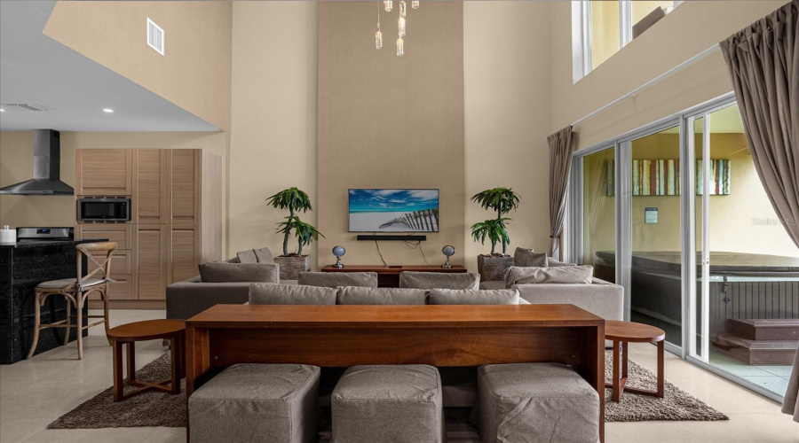 Living room high celling