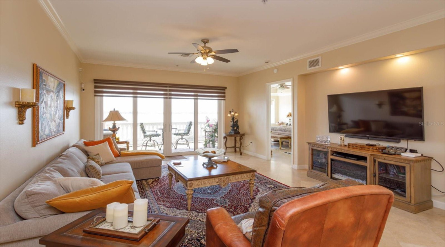 ORLANDO, Florida 32836, 2 Bedrooms Bedrooms, ,2 BathroomsBathrooms,Residential,For Sale,THE ESPLANADE,0,MFRO6274793