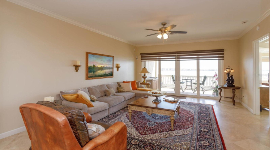 ORLANDO, Florida 32836, 2 Bedrooms Bedrooms, ,2 BathroomsBathrooms,Residential,For Sale,THE ESPLANADE,0,MFRO6274793
