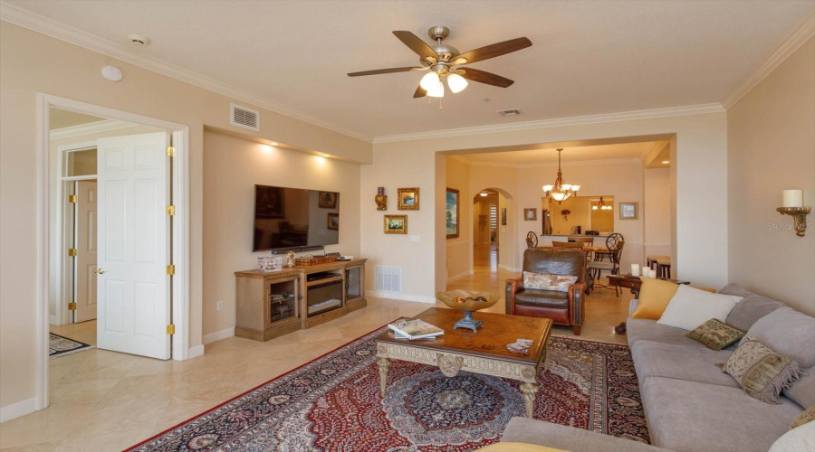 ORLANDO, Florida 32836, 2 Bedrooms Bedrooms, ,2 BathroomsBathrooms,Residential,For Sale,THE ESPLANADE,0,MFRO6274793