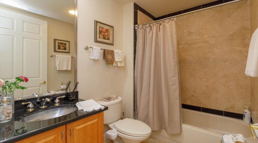ORLANDO, Florida 32836, 2 Bedrooms Bedrooms, ,2 BathroomsBathrooms,Residential,For Sale,THE ESPLANADE,0,MFRO6274793