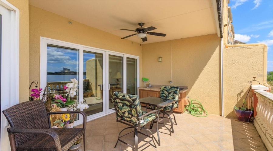 ORLANDO, Florida 32836, 2 Bedrooms Bedrooms, ,2 BathroomsBathrooms,Residential,For Sale,THE ESPLANADE,0,MFRO6274793