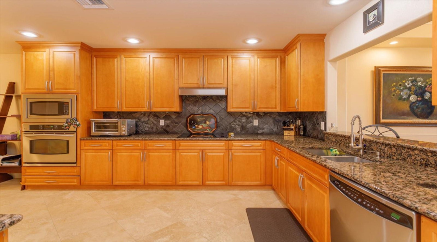 ORLANDO, Florida 32836, 2 Bedrooms Bedrooms, ,2 BathroomsBathrooms,Residential,For Sale,THE ESPLANADE,0,MFRO6274793
