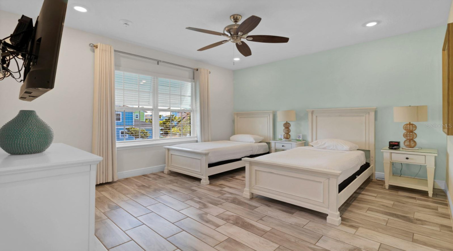 KISSIMMEE, Florida 34747, 8 Bedrooms Bedrooms, ,9 BathroomsBathrooms,Residential,For Sale,SURF,0,MFRO6273572