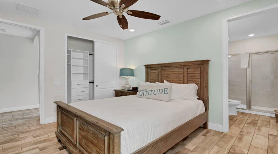 KISSIMMEE, Florida 34747, 8 Bedrooms Bedrooms, ,9 BathroomsBathrooms,Residential,For Sale,SURF,0,MFRO6273572