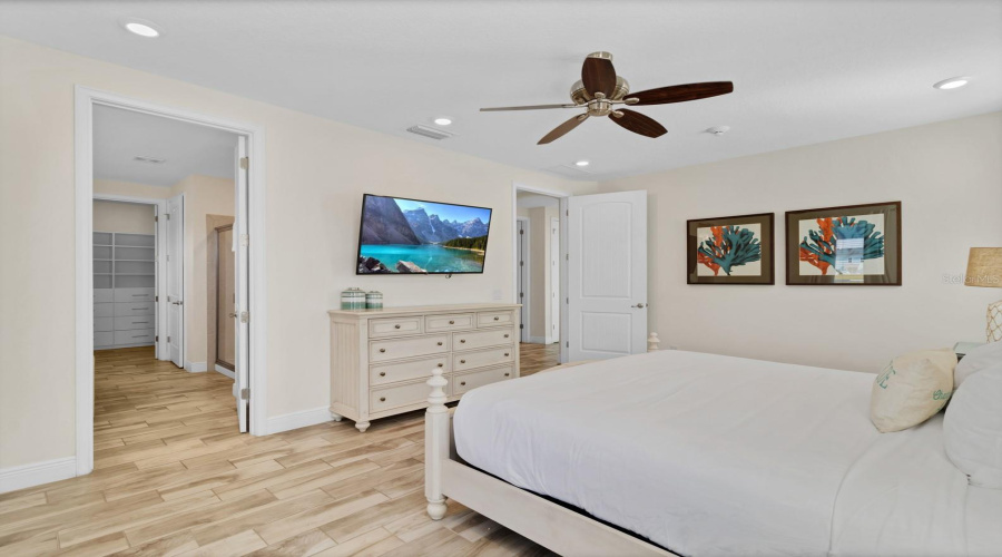 KISSIMMEE, Florida 34747, 8 Bedrooms Bedrooms, ,9 BathroomsBathrooms,Residential,For Sale,SURF,0,MFRO6273572