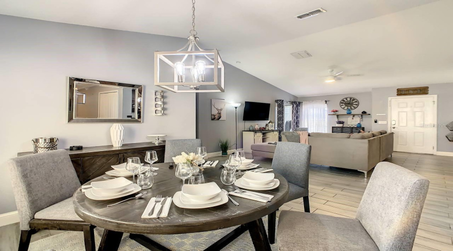 DAVENPORT, Florida 33896, 3 Bedrooms Bedrooms, ,3 BathroomsBathrooms,Residential,For Sale,EARLMONT,0,MFRS5115009