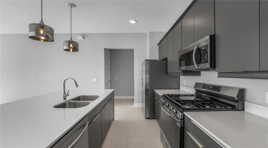 REUNION, Florida 34747, 3 Bedrooms Bedrooms, ,3 BathroomsBathrooms,Residential,For Sale,SANDY RIDGE,0,MFRO6166259