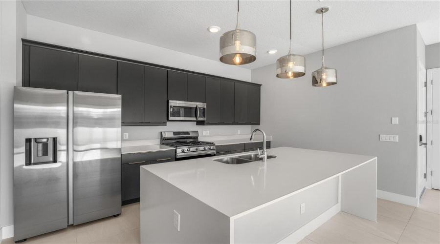 REUNION, Florida 34747, 3 Bedrooms Bedrooms, ,3 BathroomsBathrooms,Residential,For Sale,SANDY RIDGE,0,MFRO6166259