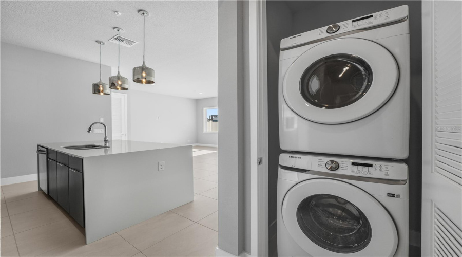 REUNION, Florida 34747, 3 Bedrooms Bedrooms, ,3 BathroomsBathrooms,Residential,For Sale,SANDY RIDGE,0,MFRO6166259