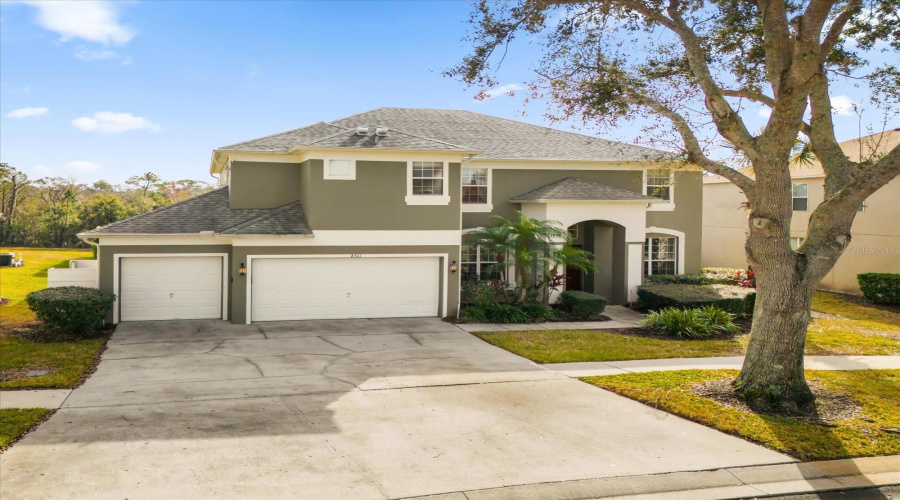 Kissimmee, Florida 34747, 7 Bedrooms Bedrooms, ,5 Bathroomsbathrooms,Residential,For Sale,La Isla,Mfro6273598