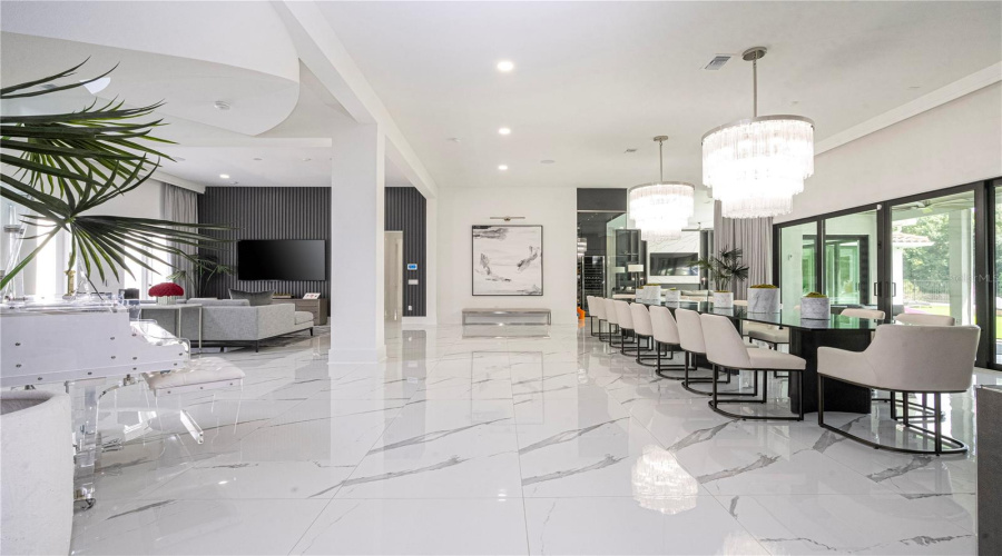 Kissimmee, Florida 34747, 8 Bedrooms Bedrooms, ,9 Bathroomsbathrooms,Residential,For Sale,Eastlawn,Mfro6275173