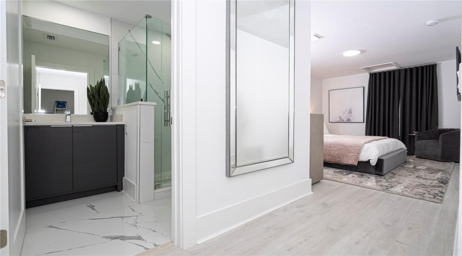 Kissimmee, Florida 34747, 8 Bedrooms Bedrooms, ,9 Bathroomsbathrooms,Residential,For Sale,Eastlawn,Mfro6275173