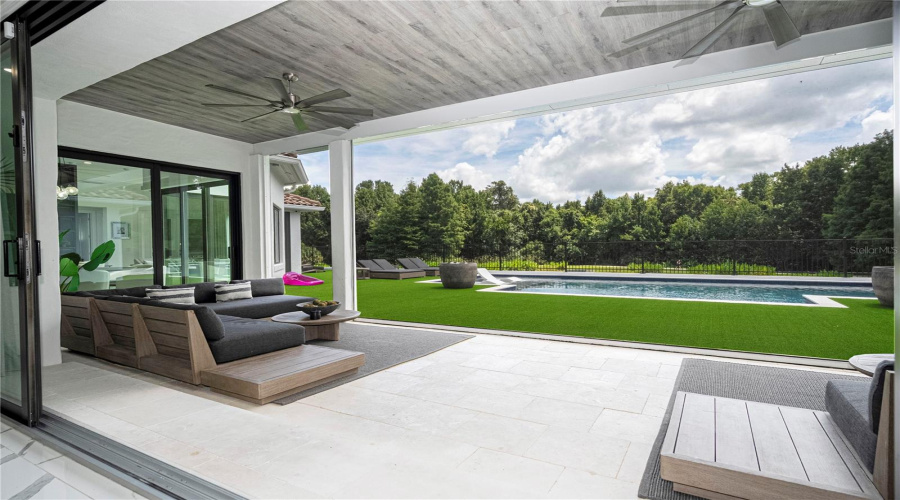 Kissimmee, Florida 34747, 8 Bedrooms Bedrooms, ,9 Bathroomsbathrooms,Residential,For Sale,Eastlawn,Mfro6275173