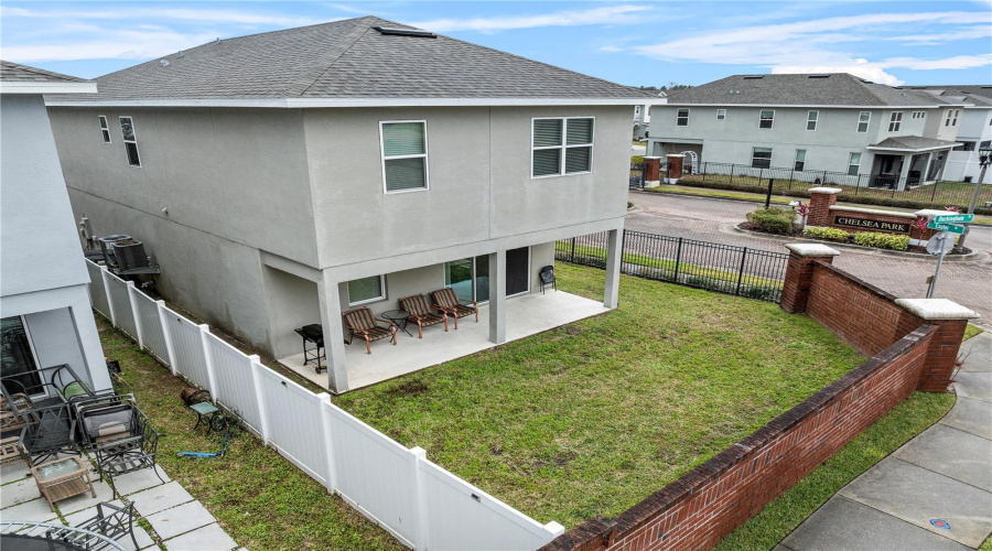 Davenport, Florida 33896, 4 Bedrooms Bedrooms, ,3 Bathroomsbathrooms,Residential,For Sale,Aberdeen Street,Mfro6275105