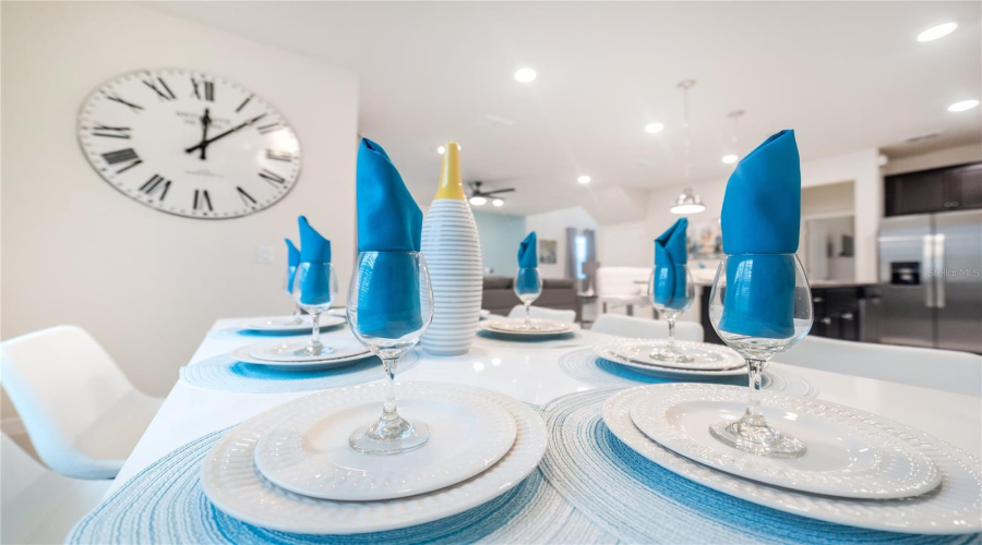 DAVENPORT, Florida 33897, 5 Bedrooms Bedrooms, ,4 BathroomsBathrooms,Residential,For Sale,KONA,0,MFRO6275028