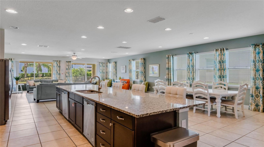 KISSIMMEE, Florida 34747, 9 Bedrooms Bedrooms, ,8 BathroomsBathrooms,Residential,For Sale,GRABEN,0,MFRO6273977