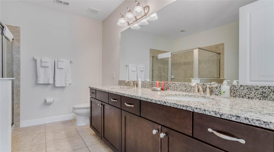 KISSIMMEE, Florida 34747, 9 Bedrooms Bedrooms, ,8 BathroomsBathrooms,Residential,For Sale,GRABEN,0,MFRO6273977