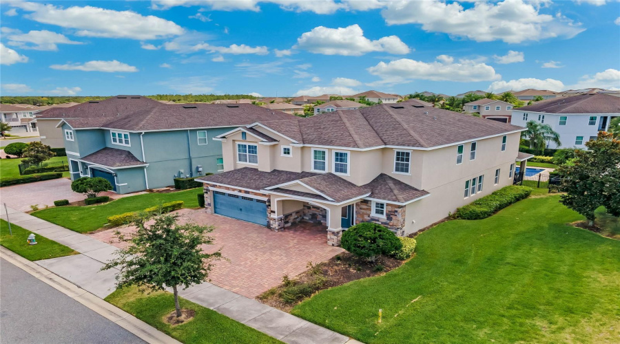 KISSIMMEE, Florida 34747, 9 Bedrooms Bedrooms, ,8 BathroomsBathrooms,Residential,For Sale,GRABEN,0,MFRO6273977
