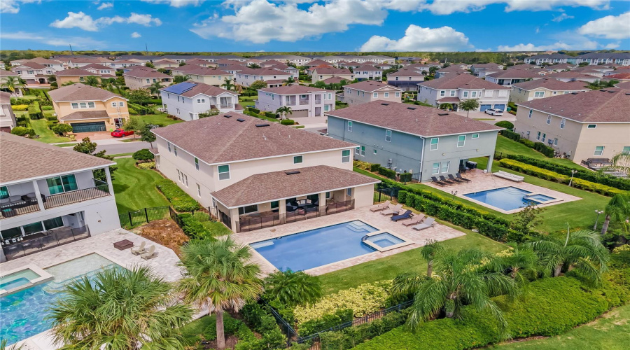 KISSIMMEE, Florida 34747, 9 Bedrooms Bedrooms, ,8 BathroomsBathrooms,Residential,For Sale,GRABEN,0,MFRO6273977