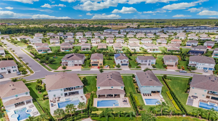 KISSIMMEE, Florida 34747, 9 Bedrooms Bedrooms, ,8 BathroomsBathrooms,Residential,For Sale,GRABEN,0,MFRO6273977