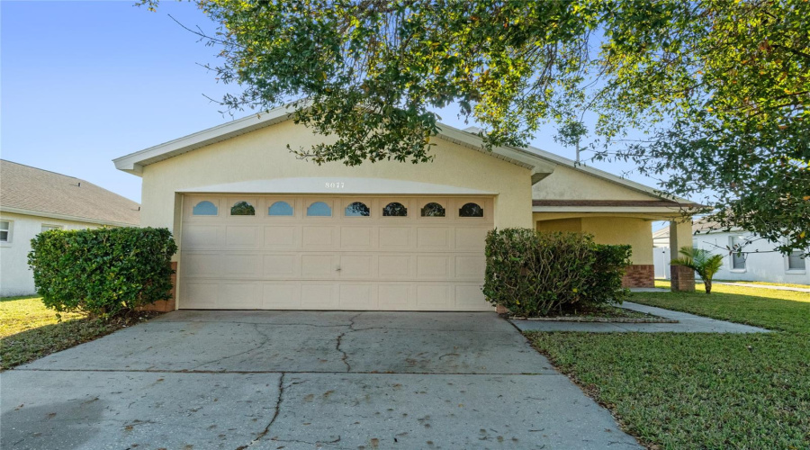 Kissimmee, Florida 34747, 3 Bedrooms Bedrooms, ,2 Bathroomsbathrooms,Residential,For Sale,Roaring Creek,Mfrs5119444