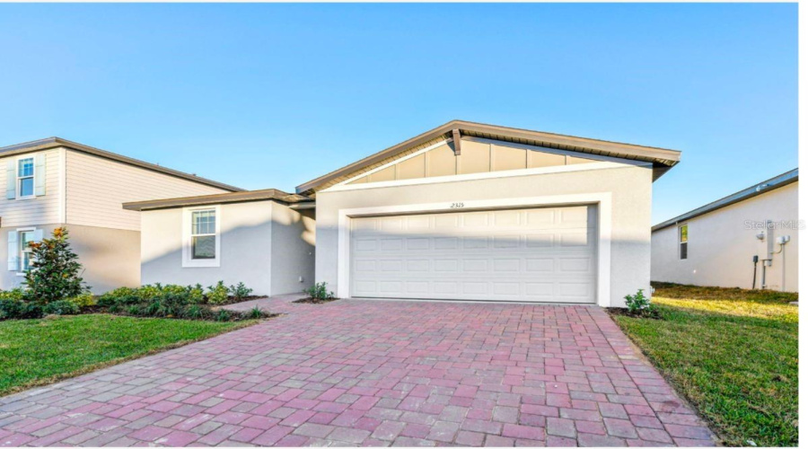 Davenport, Florida 33837, 3 Bedrooms Bedrooms, ,2 Bathroomsbathrooms,Residential,For Sale,White Tail,Mfrs5119455