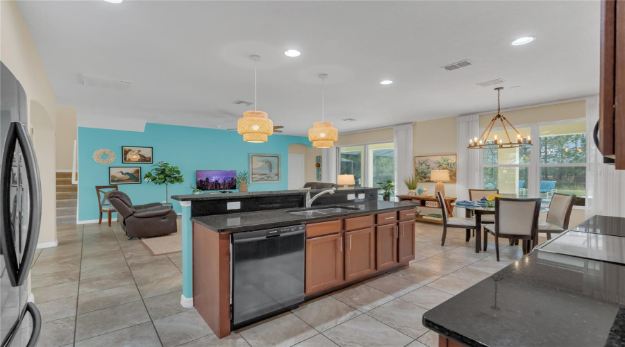 Davenport, Florida 33837, 5 Bedrooms Bedrooms, ,4 Bathroomsbathrooms,Residential,For Sale,Yellow Snapdragon,Mfro6268157