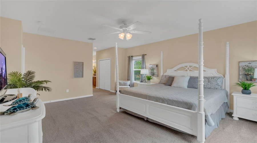 Davenport, Florida 33837, 5 Bedrooms Bedrooms, ,4 Bathroomsbathrooms,Residential,For Sale,Yellow Snapdragon,Mfro6268157