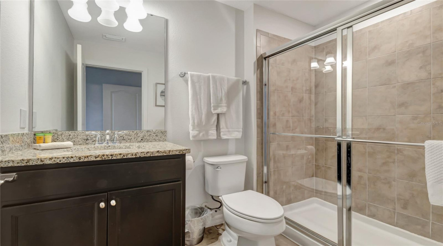 DAVENPORT, Florida 33837, 5 Bedrooms Bedrooms, ,4 BathroomsBathrooms,Residential,For Sale,TERRASONESTA,MFRO6275320
