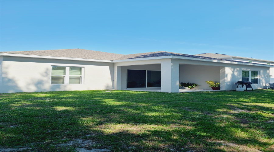 Davenport, Florida 33837, 4 Bedrooms Bedrooms, ,2 Bathroomsbathrooms,Residential,For Sale,Avenal,Mfrs5119545