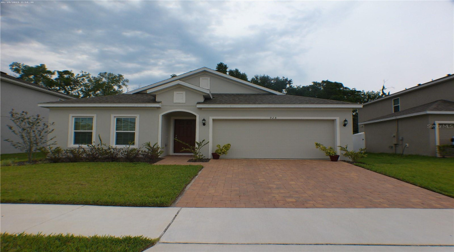 Davenport, Florida 33837, 4 Bedrooms Bedrooms, ,2 Bathroomsbathrooms,Residential,For Sale,Avenal,Mfrs5119545