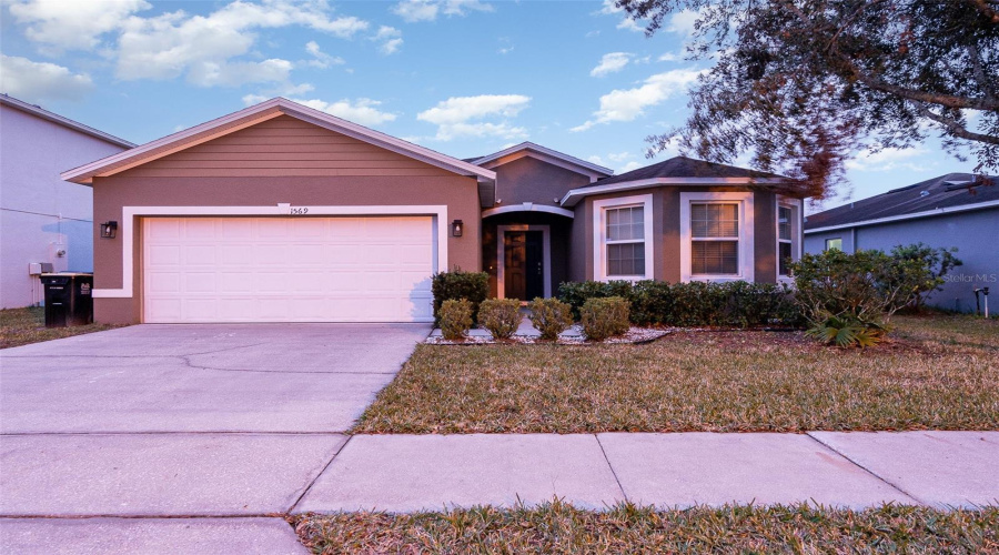 Davenport, Florida 33896, 3 Bedrooms Bedrooms, ,2 Bathroomsbathrooms,Residential,For Sale,Tamarind,Mfro6275352